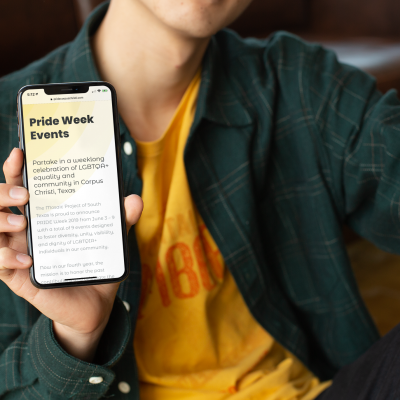 mockup-of-a-slim-man-holding-an-iphone-x-25546